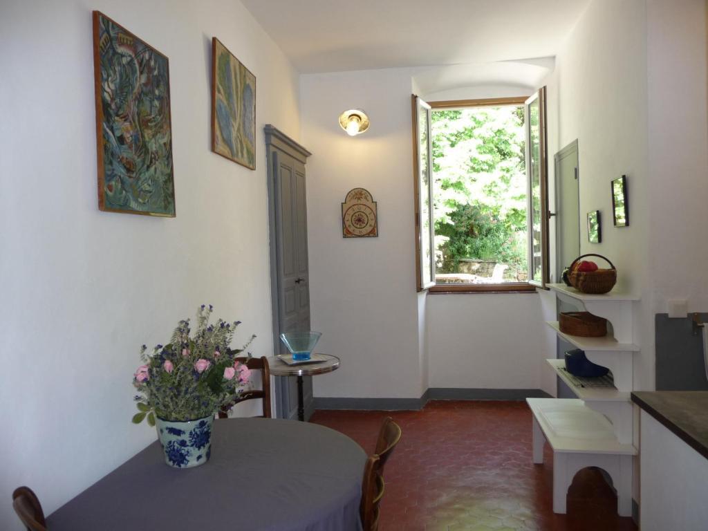 Ersa Casa A Rota Chambres D'Hotes الغرفة الصورة